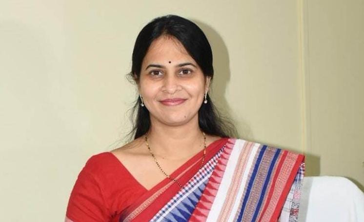 ନବୀନଙ୍କ ନୂଆପଡ଼ା ଗସ୍ତକୁ ନେଇ ଶ୍ରୀମୟୀଙ୍କ ସମାଲୋଚନା