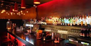 ରାଜଧାନୀର ବିଭିନ୍ନ ବାର୍ ରେ ଚଢାଉ ବେଳେ ଅଫିସର୍ ଙ୍କୁ ହମଲା